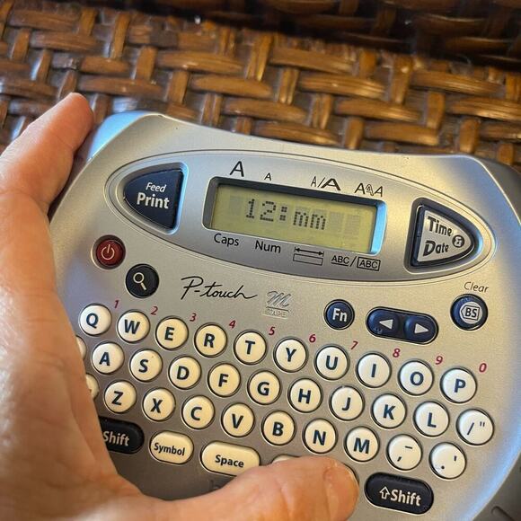 BROTHER P-TOUCH PT-70 Silver Label Maker TESTED - Picture 8 of 12